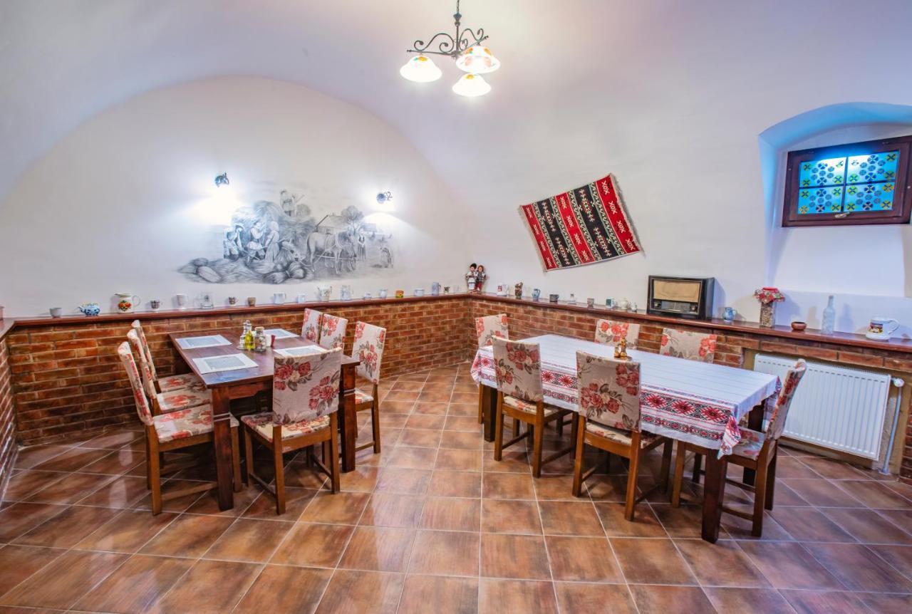 Conacul Domnesc Scheia Exterior foto