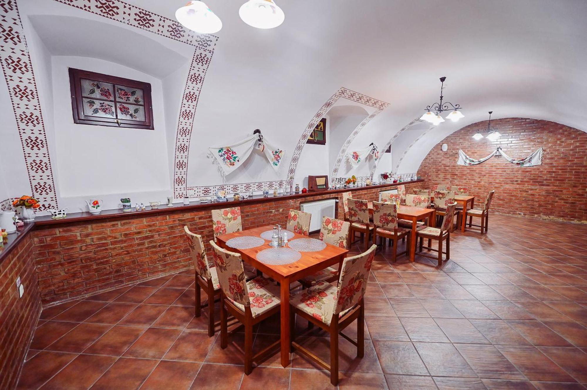 Conacul Domnesc Scheia Exterior foto